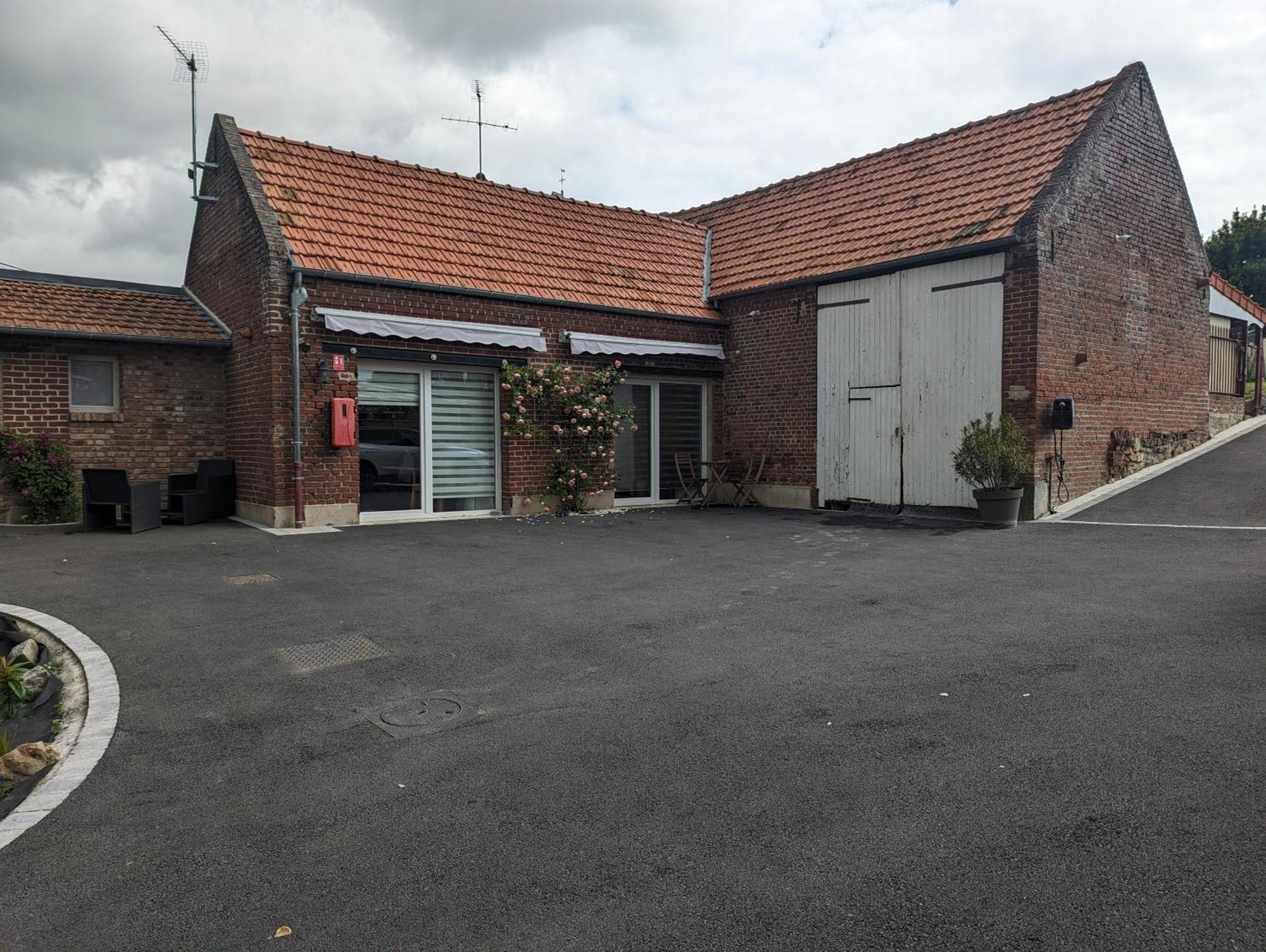 Studio Les Chambres De La Source - Milouin Sancourt  外观 照片
